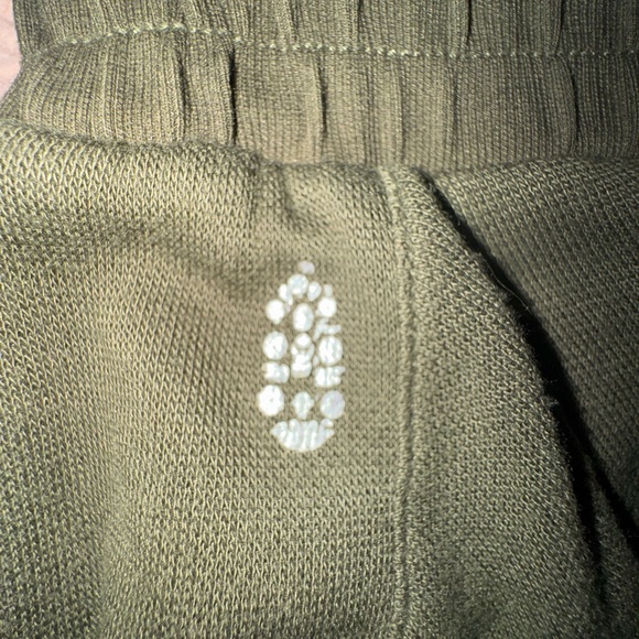 Free People FP Movement Windy Meadow Harem Pants – Cargo Khaki – Size Small - Picture 14 of 15